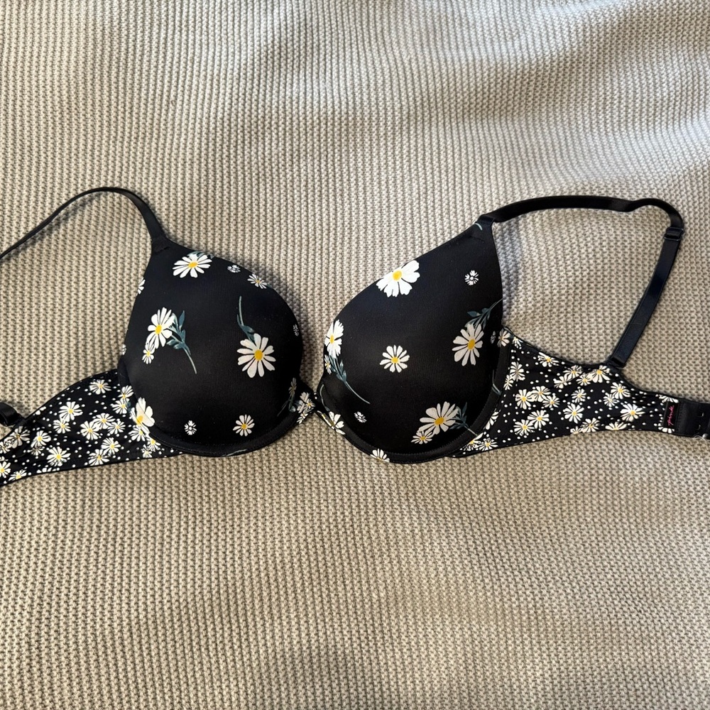 Floral Daisy Black Bra